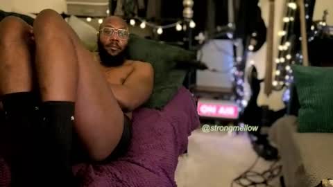 strongmellow online show from 11-06-25, 07:04