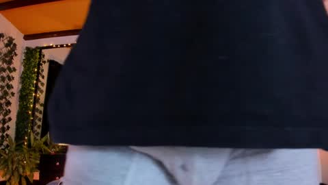 Snapshot of strosa_ chatting on 03-01-25, 03:53 strosa_ online show from 03-01-25, 03:53