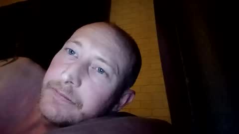 Snapshot of stu_art83 chatting on 05-19-26, 01:11 stu_art83 online show from 05-19-26, 01:11