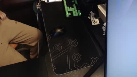 Snapshot of stud69861714 chatting on 11-15-25, 08:00 stud69861714 online show from 11-15-25, 08:00