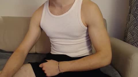 Stud From Paris online show from 04-04-26, 08:50