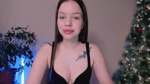 Snapshot of stuffed_cookie chatting on 12-28-24, 04:30 Mary online show from 12-28-24, 04:30