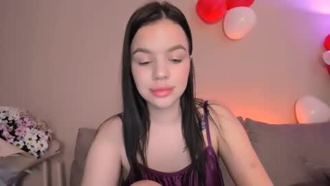 Snapshot of stuffed_cookie chatting on 02-17-25, 07:26 Mary online show from 02-17-25, 07:26