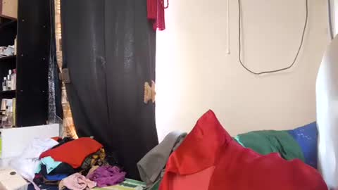 IG livinlavidakhai online show from 10-02-25, 04:19