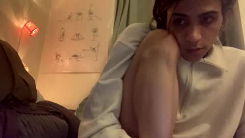 Snapshot of stxllaxcx chatting on 05-12-26, 07:16 stxllaxcx online show from 05-12-26, 07:16