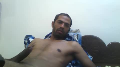 Snapshot of stylish0000008 chatting on 10-26-25, 04:40 Indian Couple online show from 10-26-25, 04:40