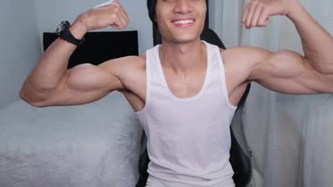 Snapshot of stylishman01 chatting on 04-11-26, 12:20 stylish man online show from 04-11-26, 12:20