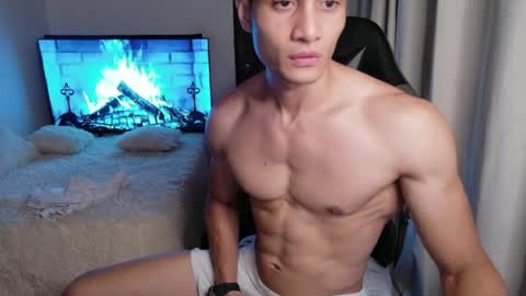 Snapshot of stylishman01 chatting on 05-12-26, 09:34 stylish man online show from 05-12-26, 09:34