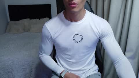 Snapshot of stylishman01 chatting on 05-17-26, 09:22 stylish man online show from 05-17-26, 09:22