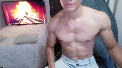 Snapshot of stylishman01 chatting on 05-20-26, 07:20 stylish man online show from 05-20-26, 07:20
