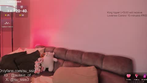 Snapshot of su_ssie chatting on 06-10-26, 12:44 su_ssie online show from 06-10-26, 12:44