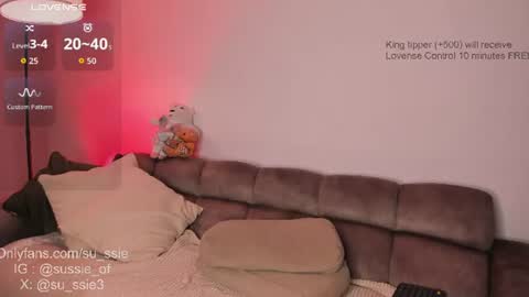 Snapshot of su_ssie chatting on 06-28-26, 03:01 su_ssie online show from 06-28-26, 03:01
