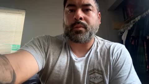 Snapshot of suavecito67 chatting on 02-17-25, 03:53 suavecito67 online show from 02-17-25, 03:53