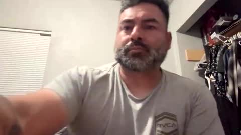 Snapshot of suavecito67 chatting on 10-07-25, 01:47 suavecito67 online show from 10-07-25, 01:47