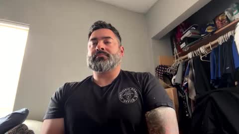 Snapshot of suavecito67 chatting on 05-10-26, 03:28 suavecito67 online show from 05-10-26, 03:28