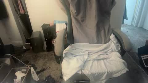 Snapshot of sub_boy221059 chatting on 11-02-25, 11:07 sub_boy221059 online show from 11-02-25, 11:07