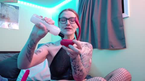 SubbyPunkRuby online show from 02-06-25, 05:57