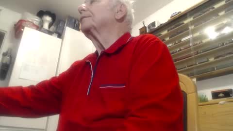 Snapshot of subibuns chatting on 11-04-25, 09:47 Marcel online show from 11-04-25, 09:47