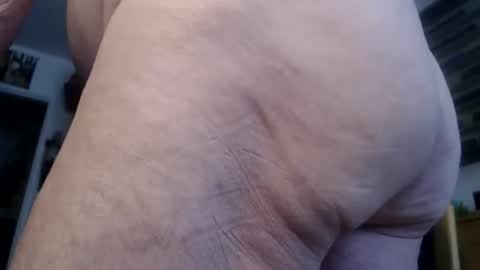 Snapshot of subibuns chatting on 11-20-25, 10:59 Marcel online show from 11-20-25, 10:59