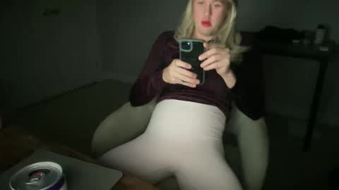 Sissy Isabella online show from 06-04-26, 06:41