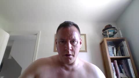 Snapshot of subpig84 chatting on 05-01-26, 12:54 Sub Male online show from 05-01-26, 12:54