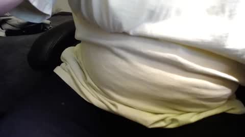 Snapshot of subswichuser00060960 chatting on 01-12-25, 11:39 subswitchuser online show from 01-12-25, 11:39