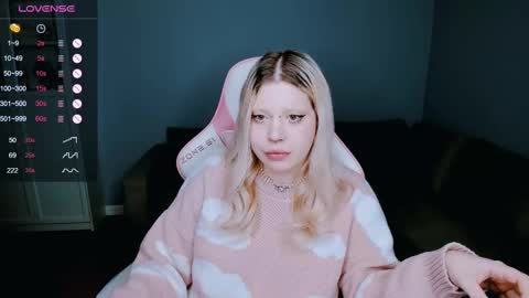 succubus_leslie online show from 02-20-25, 05:18