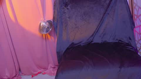 Succubus RoseMilk online show from 05-22-26, 11:21