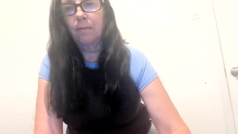 Snapshot of suchasassypeachgoddess chatting on 08-03-26, 02:32 Such A Sassy Peach Goddess online show from 08-03-26, 02:32