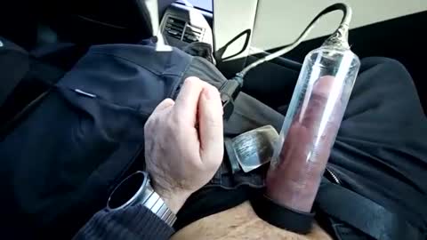 Snapshot of sucherealetreffen chatting on 02-18-25, 11:33 sucherealetreffen online show from 02-18-25, 11:33