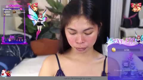 Snapshot of suckablechick chatting on 01-08-25, 03:17 Marry online show from 01-08-25, 03:17