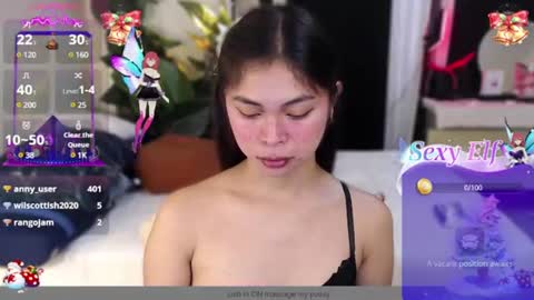 Snapshot of suckablechick chatting on 01-11-25, 05:20 Marry online show from 01-11-25, 05:20