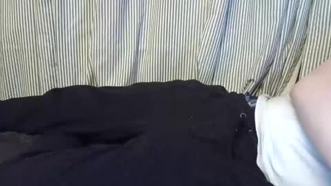 suckyatoes online show from 01-26-25, 04:51