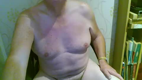 Snapshot of suffolkboy4 chatting on 11-19-25, 10:54 suffolkboy4 online show from 11-19-25, 10:54