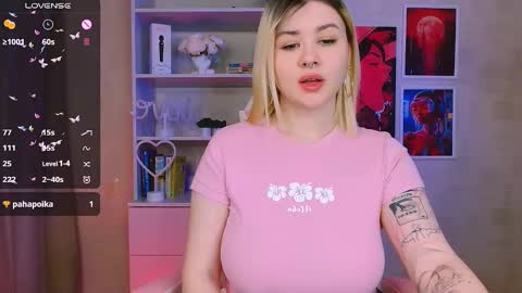 Snapshot of sugar_arielle chatting on 12-25-24, 12:47 sugar_arielle online show from 12-25-24, 12:47