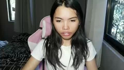 Snapshot of sugar_holly96 chatting on 04-20-26, 05:32 sugar_holly96 online show from 04-20-26, 05:32
