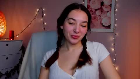 Snapshot of sugar_xmegan chatting on 12-27-24, 01:50 Megan online show from 12-27-24, 01:50