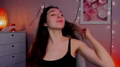 Snapshot of sugar_xmegan chatting on 03-08-25, 07:49 Megan online show from 03-08-25, 07:49