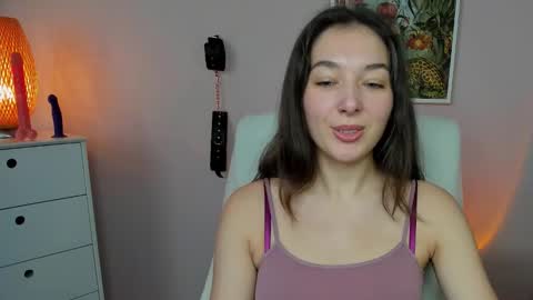 Snapshot of sugar_xmegan chatting on 09-23-25, 07:11 Megan online show from 09-23-25, 07:11