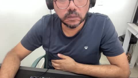 Snapshot of sugarhairybear chatting on 01-11-26, 09:31 Johnny online show from 01-11-26, 09:31