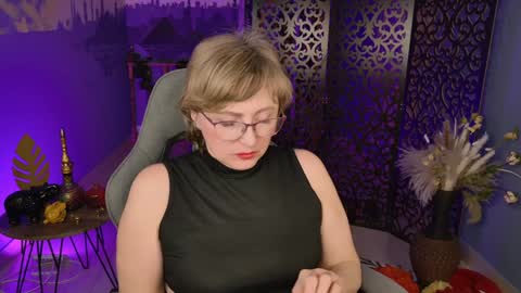 Vivien online show from 01-12-25, 07:31