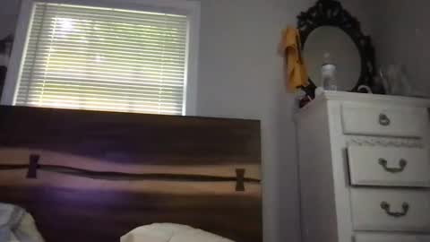 sugarwhite11 online show from 10-07-25, 04:26