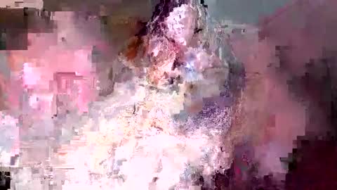 Snapshot of suicunebitch chatting on 01-08-26, 07:49 Ophelia online show from 01-08-26, 07:49