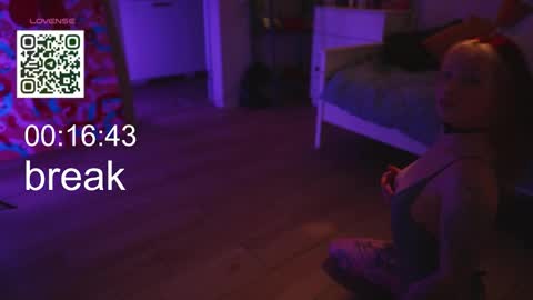 Lika ginger  Jessy blond   online show from 09-28-25, 07:03