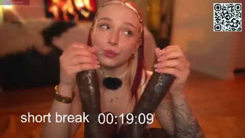 Snapshot of suk_ki chatting on 07-16-26, 07:58 Lika ginger Jessy blond online show from 07-16-26, 07:58