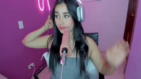 Diana online show from 10-02-25, 01:07