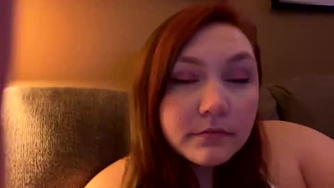 Snapshot of sum645700 chatting on 09-21-25, 11:28 sum - maybe online show from 09-21-25, 11:28