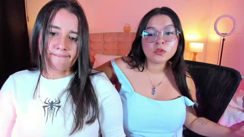 Snapshot of summer_girls01 chatting on 12-21-24, 01:26 summer_girls01 online show from 12-21-24, 01:26