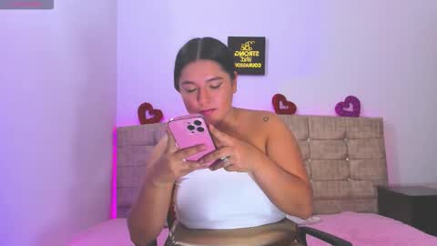 Snapshot of summer_girls01 chatting on 10-05-25, 12:09 summer_girls01 online show from 10-05-25, 12:09