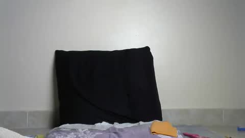 Snapshot of summerblue1 chatting on 10-28-25, 11:25 summer online show from 10-28-25, 11:25